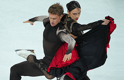 танцы на льду, Мэдисон Чок, Гран-при, сборная США, Гран-при Китая, Эван Бейтс