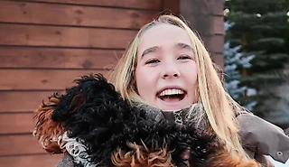 Мирра завела собаку – не лабрадудля, а бернедудля