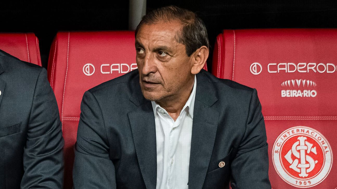 Борьба с женоненавистничеством и сексизмом  задача мужчин, как борьба с расизмом  задача белых. Журналистка Лакомб о словах тренера Интернасьонала про футбол для мужиков