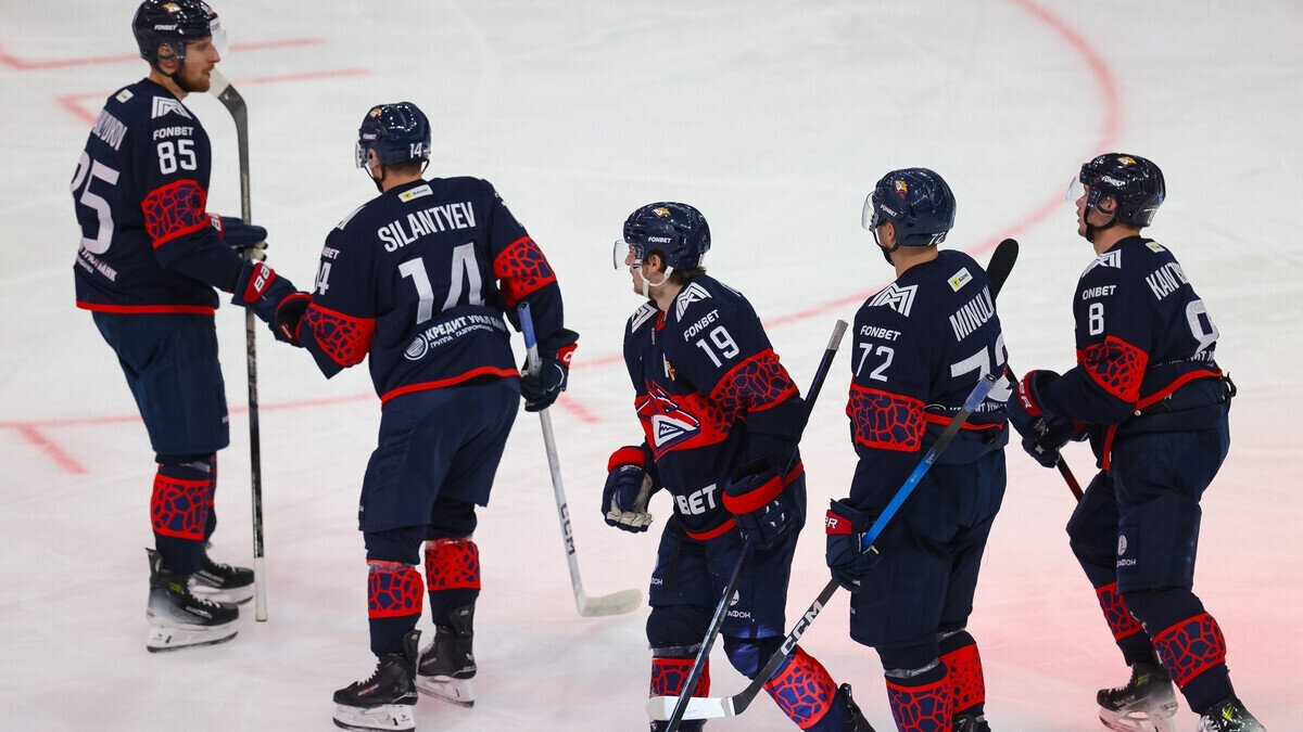 У Металлурга 3 победы в 4 последних матчах. Команда Разина оторвалась на 5 очков на Востоке и в общей таблице КХЛ