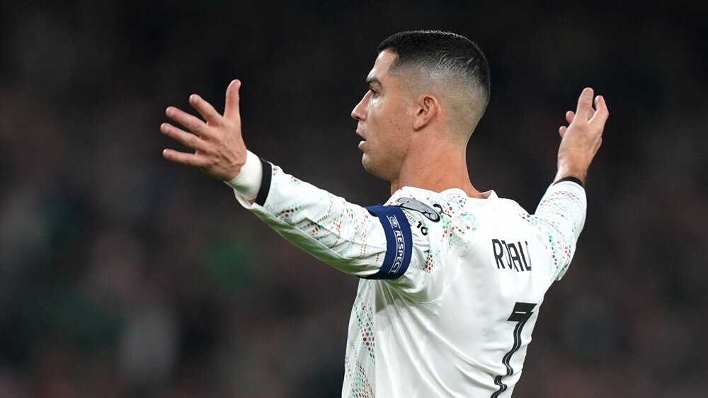 Мартинес об удалении Роналду: Несправедливо налагать длительную дисквалификацию. Криштиану отреагировал на провокацию. Другие могли упасть на поле и ждать пенальти