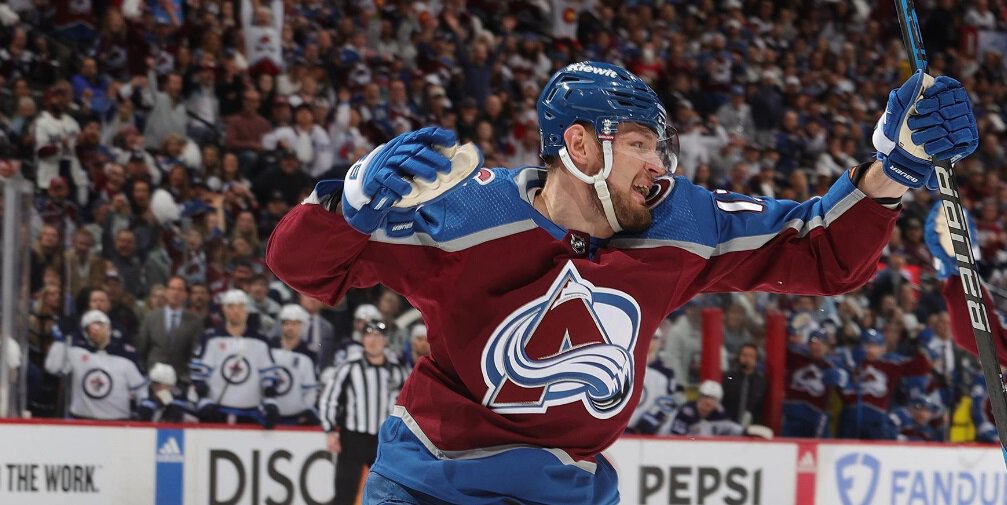 Ничушкин забил в 5 подряд матчах плей-офф и повторил рекорд Могильного для россиян в НХЛ