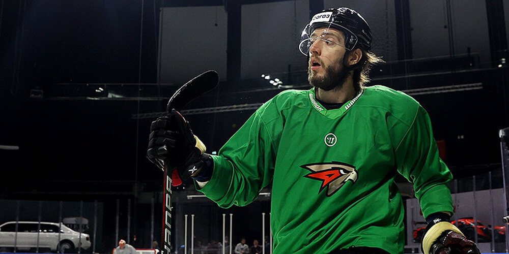 Гончаров считает, что КХЛ нужно ограничить заявку игроков на сезон: Большая проблема нашей системы  можно держать огромное количество хоккеистов, которые не играют