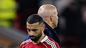 Каррагер о Ливерпуле: Салах не способен понять психологию болельщиков. В выборе между тренером и игроком всегда побеждает первый, позиции Слота могут стать сильнее