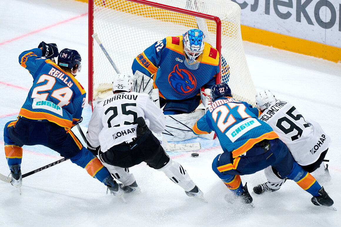 Трактор одержал самую крупную победу в КХЛ  9:0 с Шанхаем. Команда Рише прервала серию из 4 поражений, Светлаков набрал 22, Ливо  12