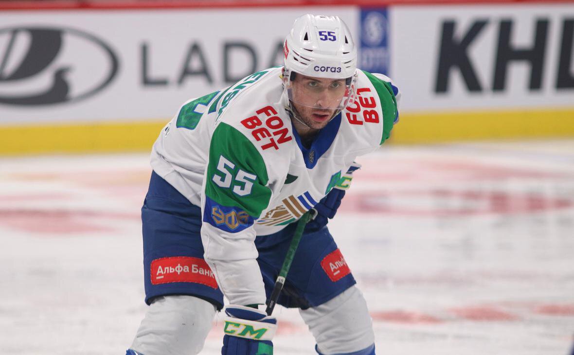 Хмелевски дебютирует за Ак Барс в игре с Металлургом. Форвард заявлен в звене с Денисенко и Яшкиным