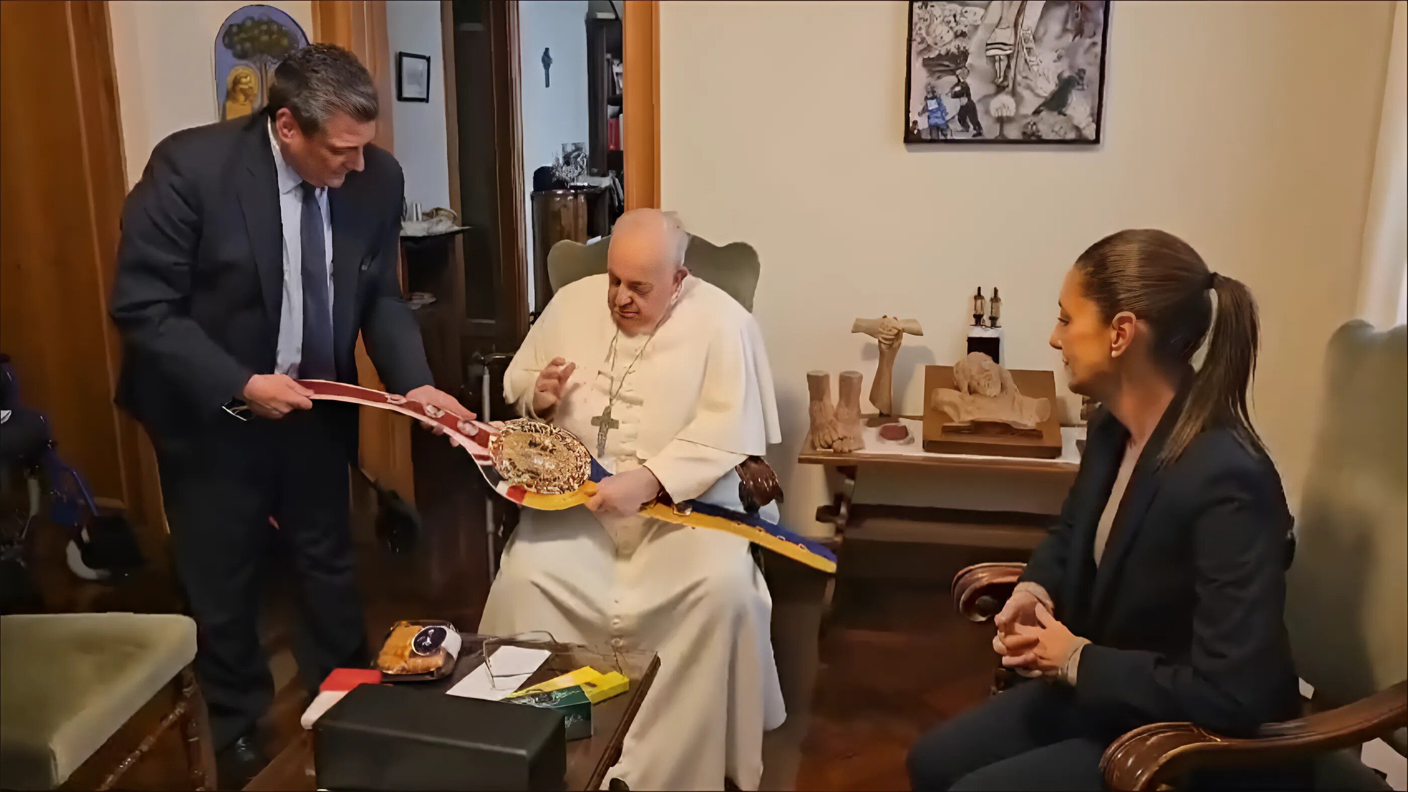 Папа Римский благословил пояс, за который подерутся Усик и Фьюри