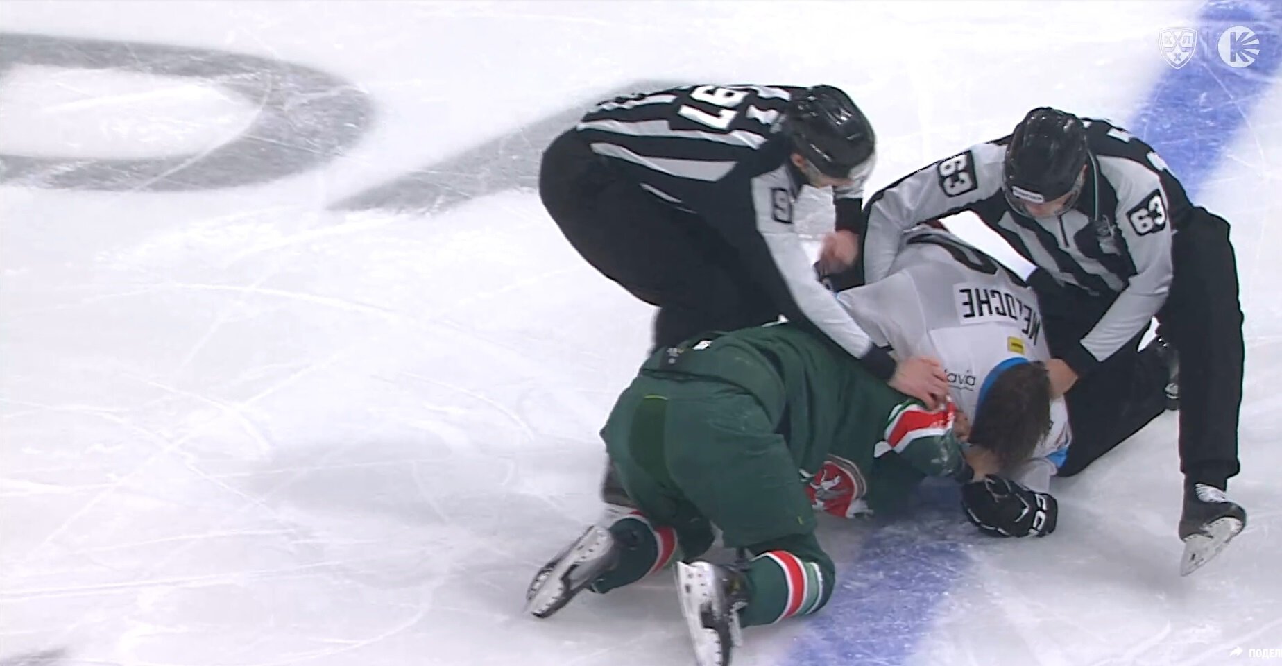 Фисенко и Мелош подрались на 2-й минуте матча Ак Барс Динамо Минск