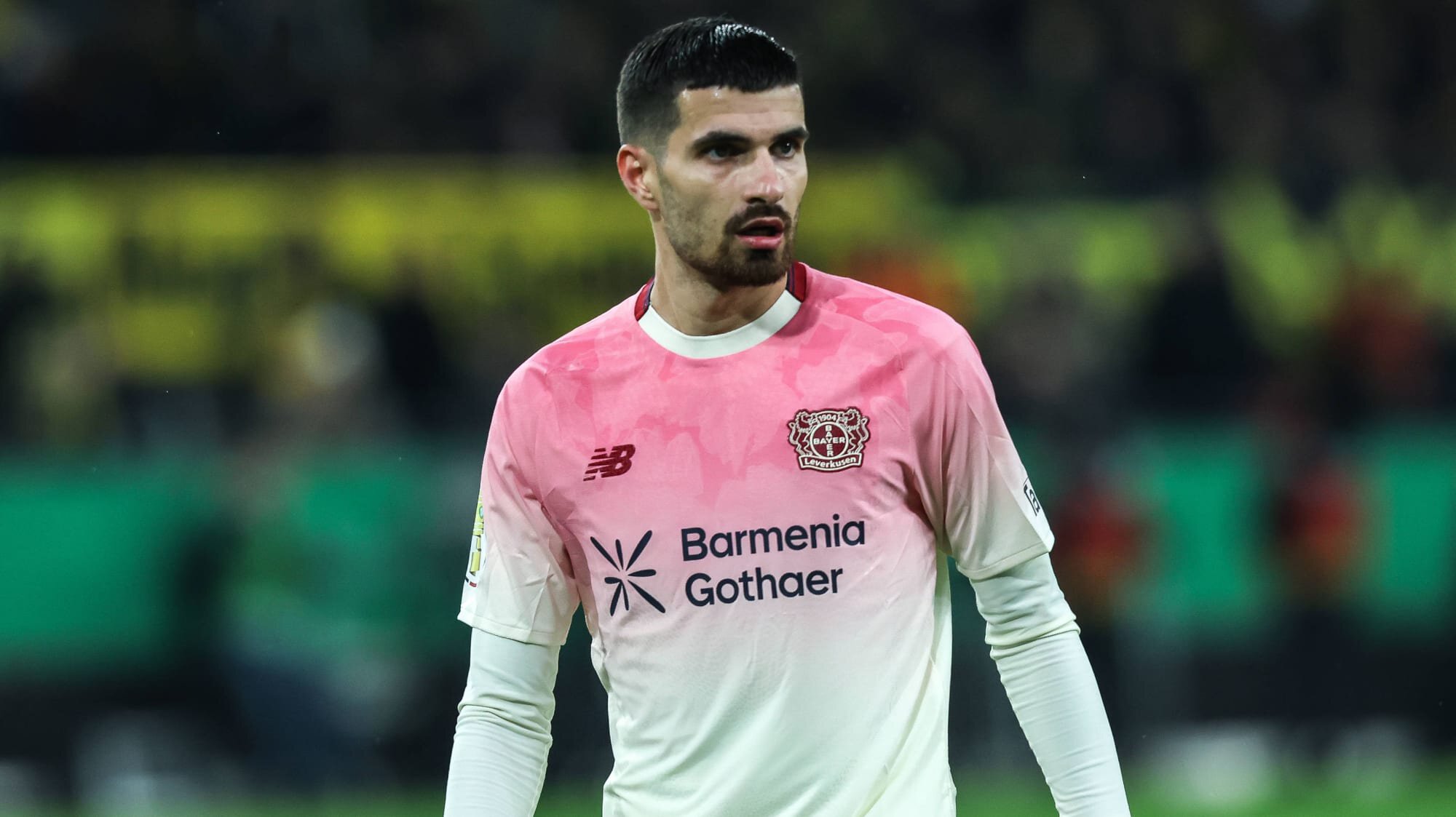 Терье забил ударом скорпиона Кельну. Хавбек Байера отличился через 4 минуты после выхода на замену