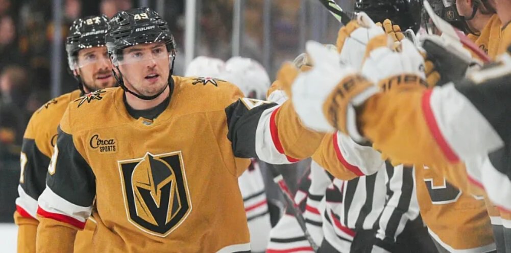 Барбашев забил 11-й гол в сезоне в ворота Айлендерс одной рукой в падении. У него 24 очка в 29 играх