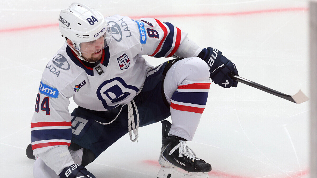 Десятков об Алтыбармакяне: Как только он успокаивается, его нет как хоккеиста. Когда Радулов в огне, ни одна команда не устоит. Андрей должен к этому стремиться, они по темпераменту схожи