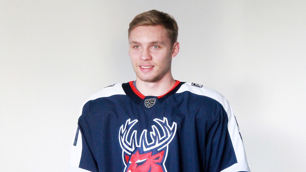 Коваленко сделал ассист в первой игре в АХЛ. Он пропустил месяц из-за травмы колена