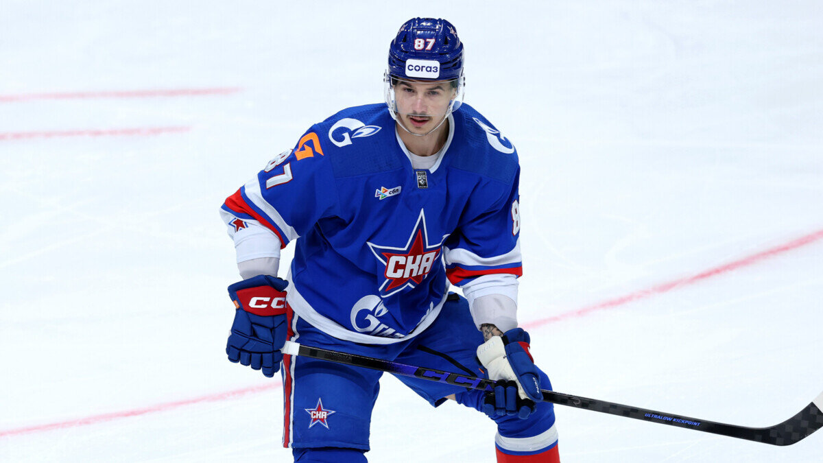 Голдобин о тренировках с Плотниковым: Мне очень нравится, как будто иначе стал себя ощущать. Я не такая машина, как он, но стремлюсь туда