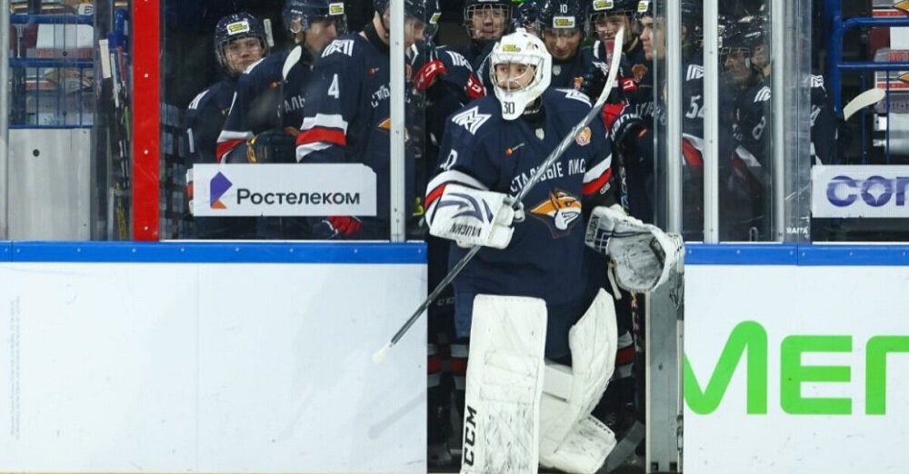 20-летний Набоков выиграл первый матч в КХЛ, сыграв впервые в старте. Вратарь Металлурга отразил 23 из 26 бросков Витязя и не пропускал 2 периода