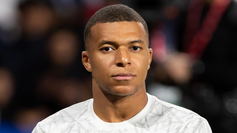 Ротен об отъезде Мбаппе из сборной: Убежден, что некоторым игрокам надоело особое отношение к нему. Думаете, его партнеры не устали и хотят играть бессмысленный матч в Баку