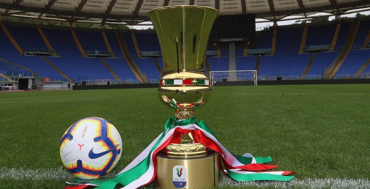  Ювентус взял Кубок Италии, обыграв Аталанту в финале благодаря голу Влаховича  1:0