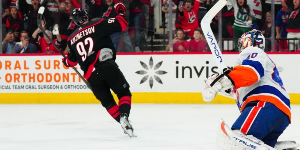 Кузнецов  2-й игрок в истории НХЛ, забивший буллит в матче, в котором его команда закрыла серию плей-офф