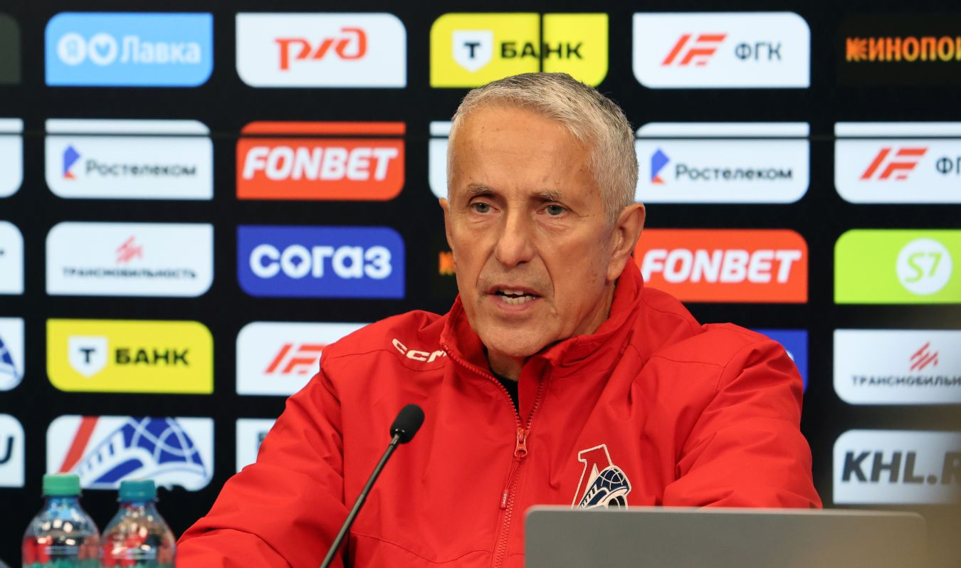 Хартли о 4:6 с Амуром: Локомотив выкопал себе глубокую яму в 1-м периоде. Проблема не в атаке, у себя в зоне нельзя допускать столько ошибок, совсем не помогаем нашим вратарям