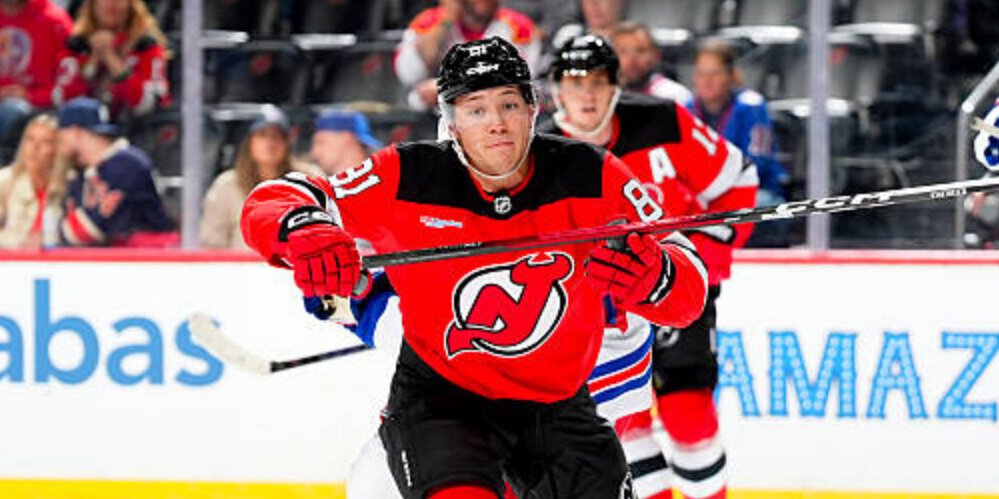 Грицюк сделал 1-й дубль в НХЛ, став 2-й звездой матча с Баффало. У форварда Нью-Джерси 66 в 24 играх