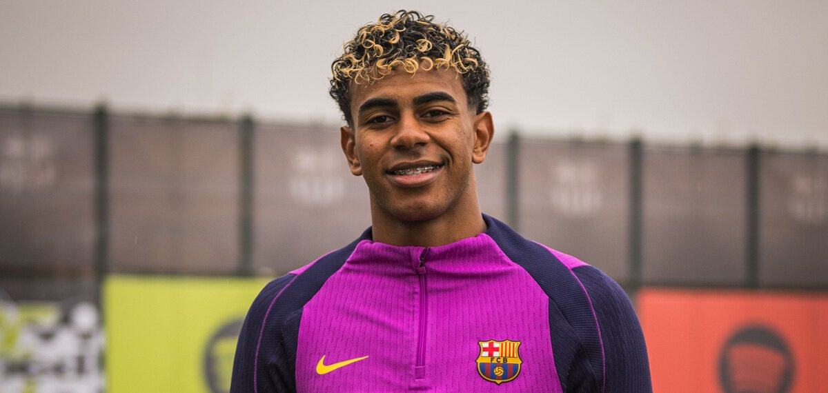 Ямаль стал лучшим игроком Ла Лиги в ноябре. Вингер Барсы опередил Мбаппе, Гризманна, Ойарсабаля и Морено