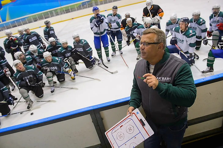 Игорь Захаркин