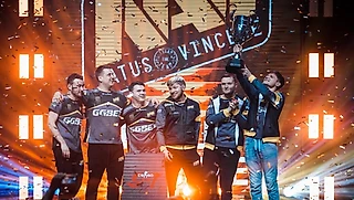 Легкая победа Na`Vi: Fnatic проваливали начало карт, Electronic – MVP финала