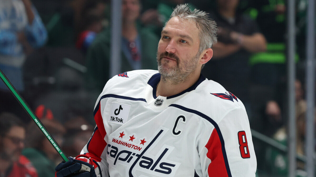 Уилсон о стрижке Овечкина за 70 долларов: Безумие, что Ови все еще должен платить в парикмахерской! Макмайкл пошутил: Его волосы наверняка собирают, чтобы клонировать