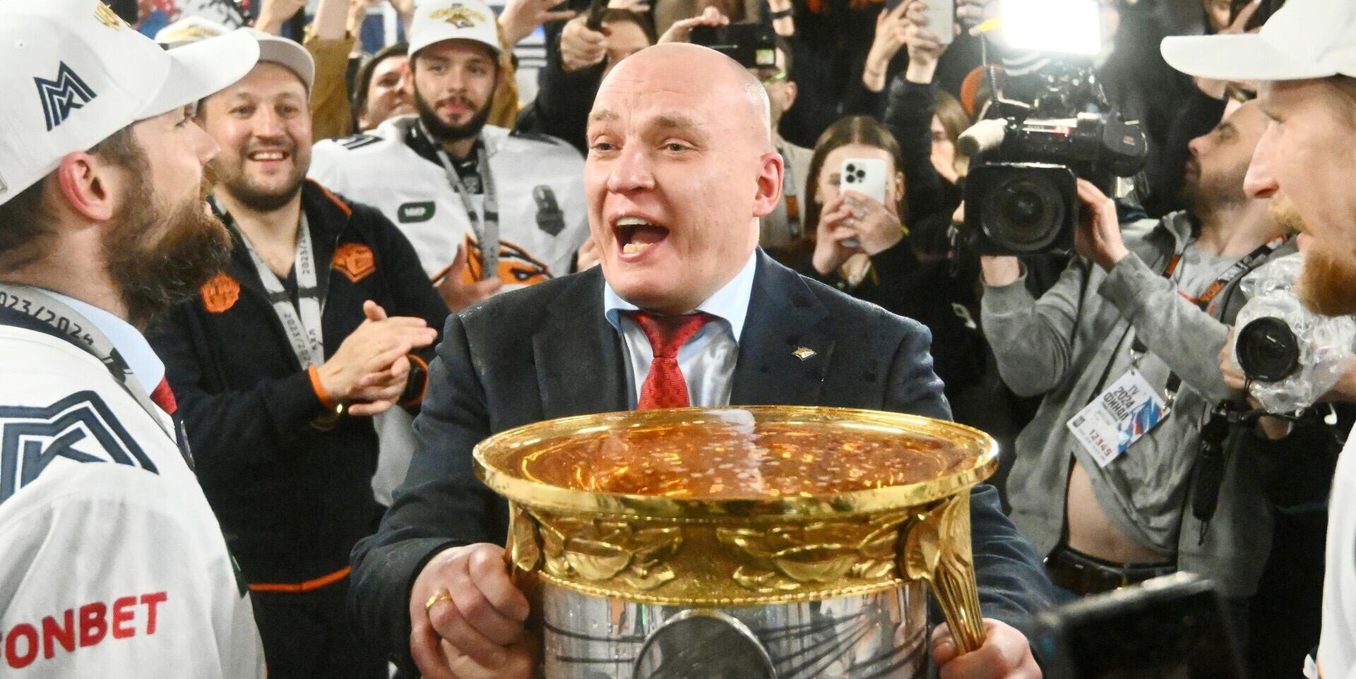 Козырев, Никитин, Разин  номинанты на приз лучшему тренеру сезона КХЛ