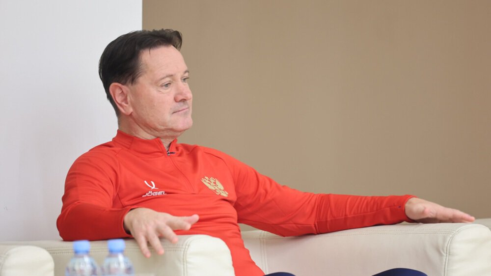 Аленичев включил Дасаева, Мальдини, Каннаваро, Зидана, Тотти и Роналдо в сборную всех времен: Тренер Романцев, помощник Моуринью