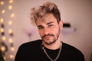 Кто такой блогер Юлик и что мы о нем знаем? Развелся с Дашей Каплан, разрабатывает игры, ведет ютуб-канал