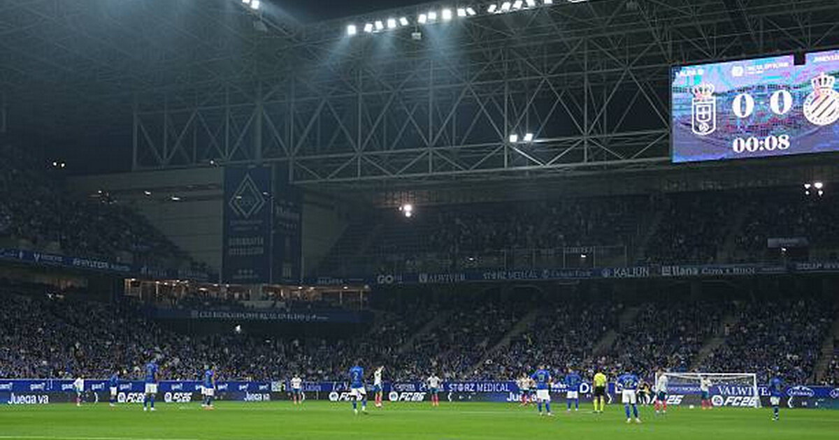 Скандал в Испании: «Овьед» и «Эспаньола» не играли первые 30 секунд в знак протеста. А трансляторы переключили картинку!