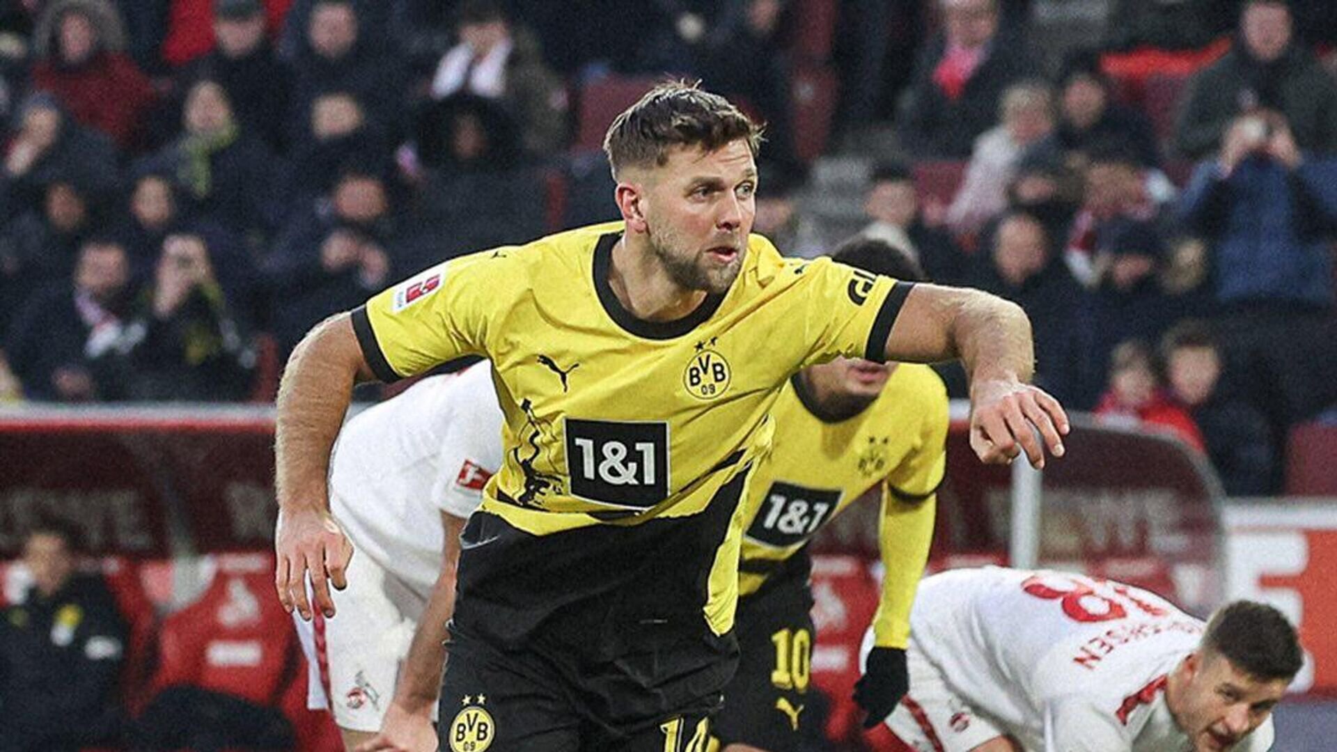 Фюллькруг забил 16 голов в дебютном сезоне за Боруссию, в том числе в 1/4 и 1/2 финала ЛЧ. Форвард играл во 2-й Бундеслиге два года назад