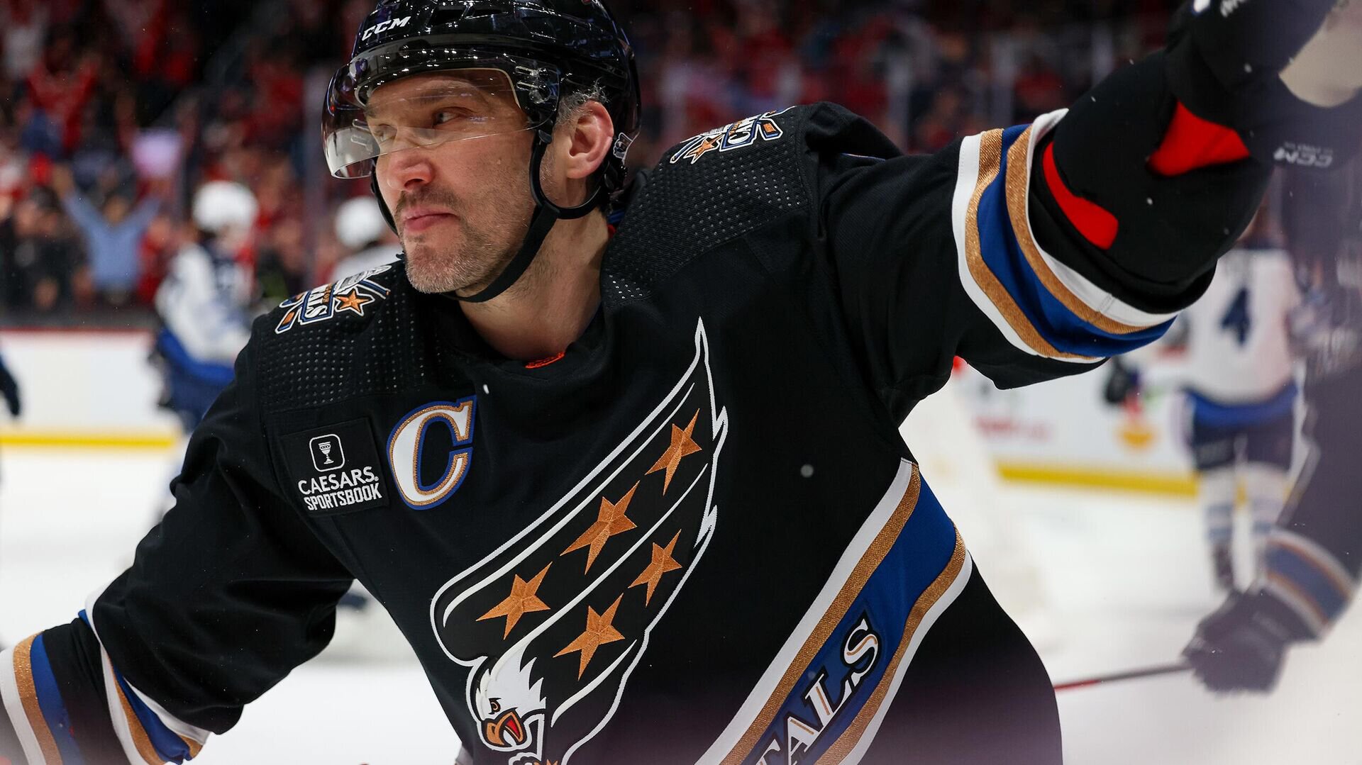 Агент о том, побьет ли Овечкин рекорд Гретцки с учетом плей-офф: Пока не обсуждаем это