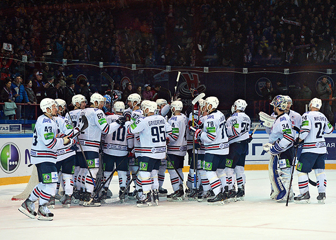 «Магнитка» становится первым полуфиналистом Кубка Гагарина и еще 3 сюжета очередного дня плей-офф КХЛ