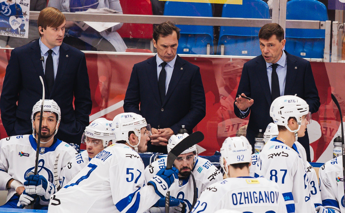 Динамо Москва играет с Сибирью. ВидеоСпортс показывает матч Fonbet КХЛ в 19:30