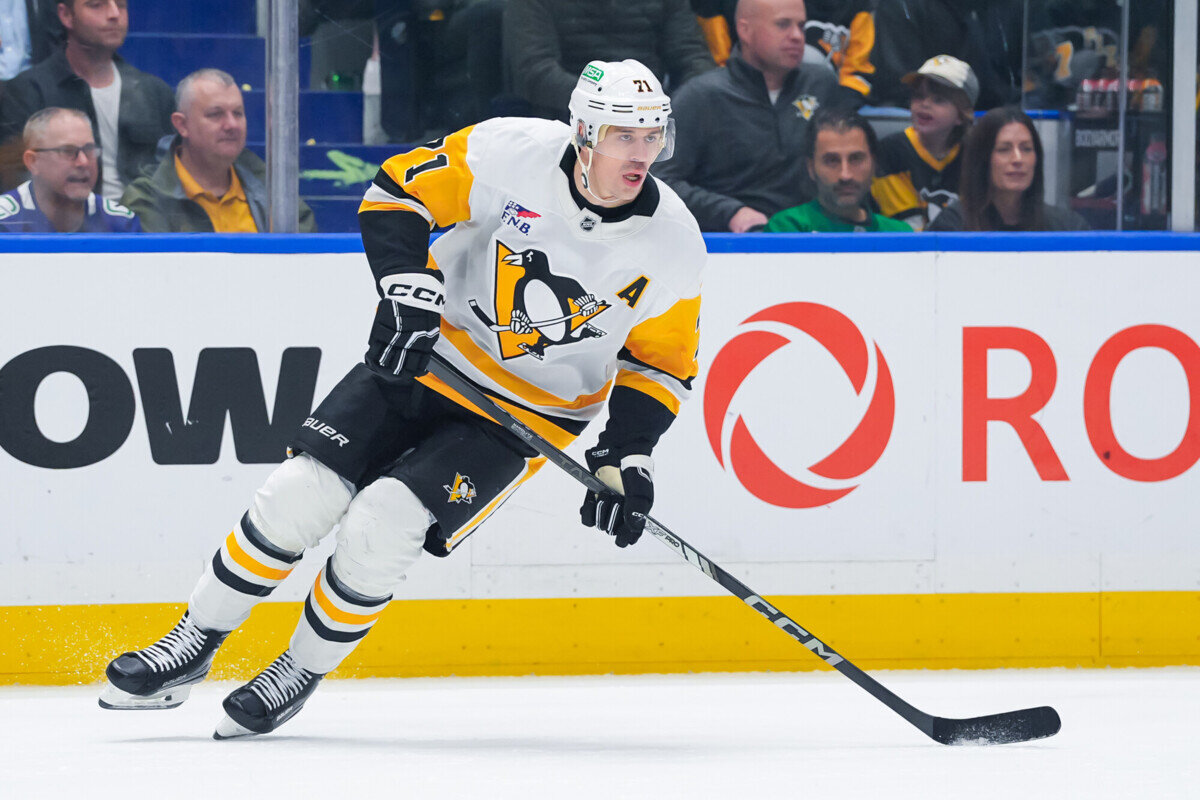 Малкин набрал 21-е очко в сезоне  передача в матче с Лос-Анджелесом. У него 318 в 17 играх