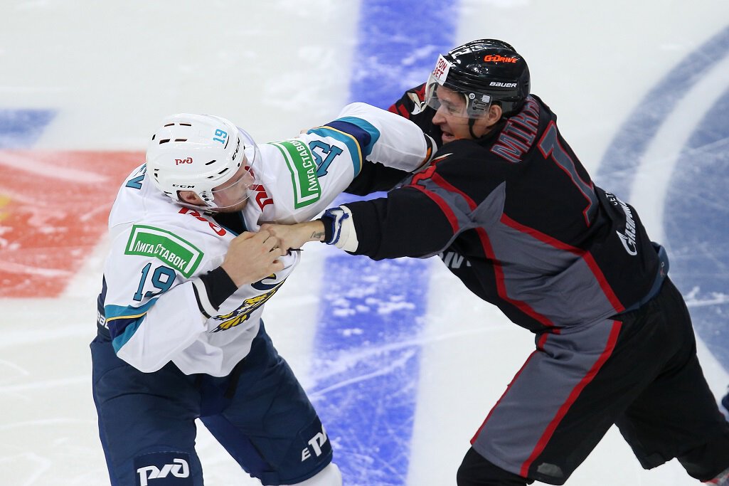 Ушнев о драках Сочи и Авангарда при Назарове: Тренер говорил: Надо поднять командный дух и сделать зрителям приятно. Вы не представляете, как сложно бить человека, когда злости нет