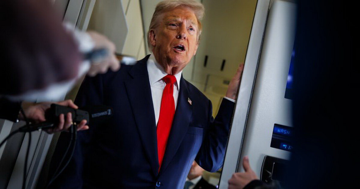 Трамп в интервью французской прессе отнес к фаворитам ЧМ Францию, в разговоре с испанцами  Испанию