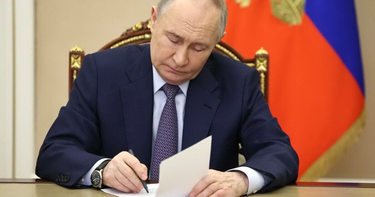 Путин подписал указ о поддержке переселения в Россию иностранцев с достижениями в спорте с 15 апреля 2026-го