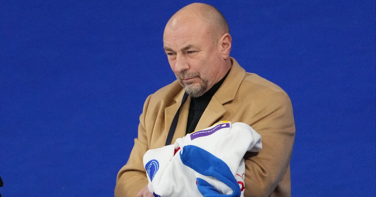 Футбол без пива смотреть нельзя. Кому без него интересен матч Россия Чили Я вообще под виски смотрел. Жулин поддержал возвращение алкоголя на стадионы