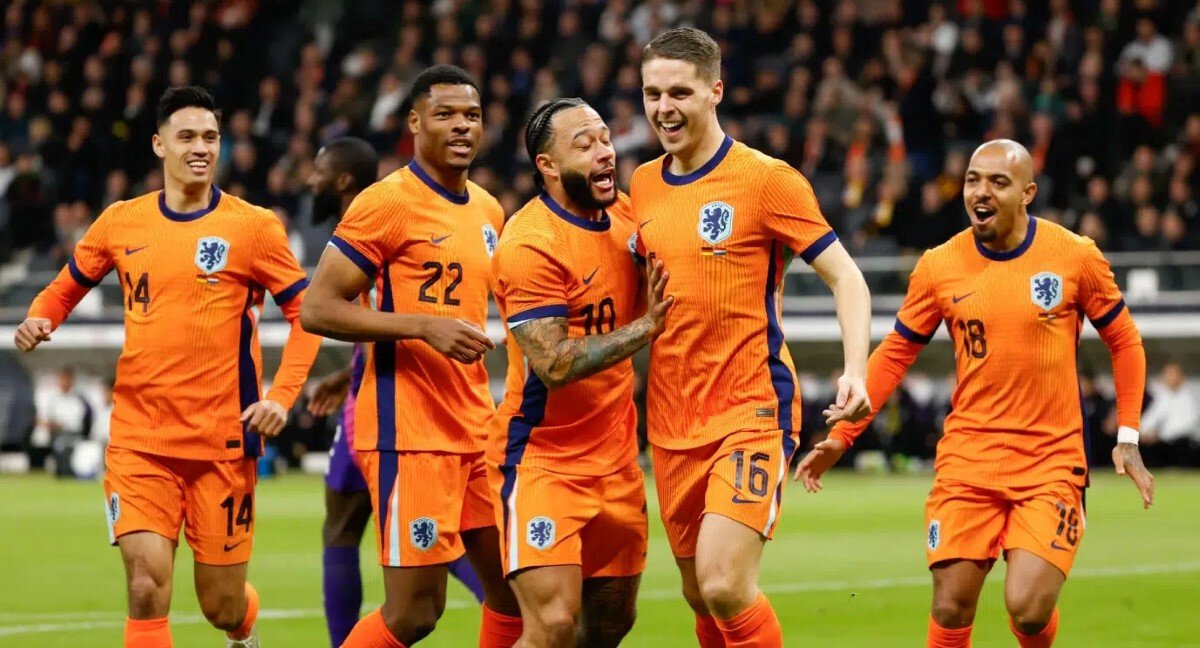 Нидерланды вышли на ЧМ-2026. Польша сыграет в стыковых матчах