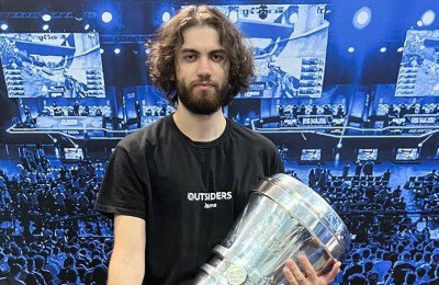 Денис «Electronic» Шарипов, Данил «donk» Крышковец, Опросы, Александр «S1mple» Костылев, Валерий «B1t» Ваховский, Дмитрий «Sh1ro» Соколов, Евгений «FL1T» Лебедев, Петр «fame» Болышев, Сергей «Ax1le» Рыхторов, Джами «Jame» Али, Илья «Perfecto» Залуцкий