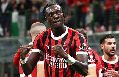 Ливерпуль, премьер-лига Англия, серия А Италия, Милан, Лига чемпионов УЕФА