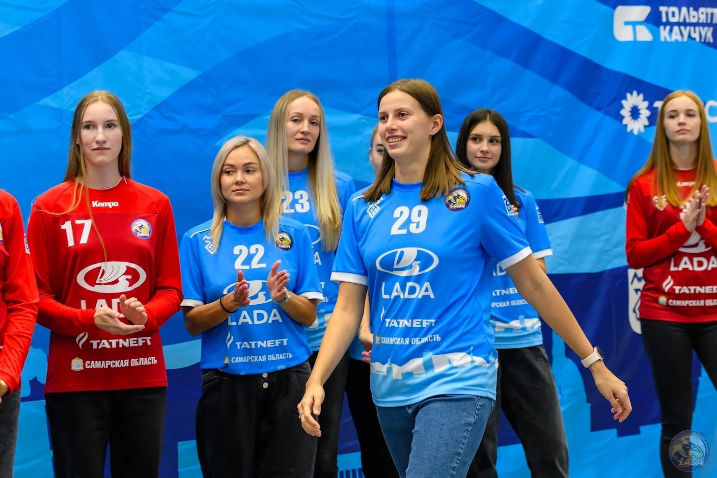 Olimpbet Cуперлига. Валерия Ганичева: "На прогулке с собаками с Лерой Кирдяшевой обсуждаем схемы…", изображение №3