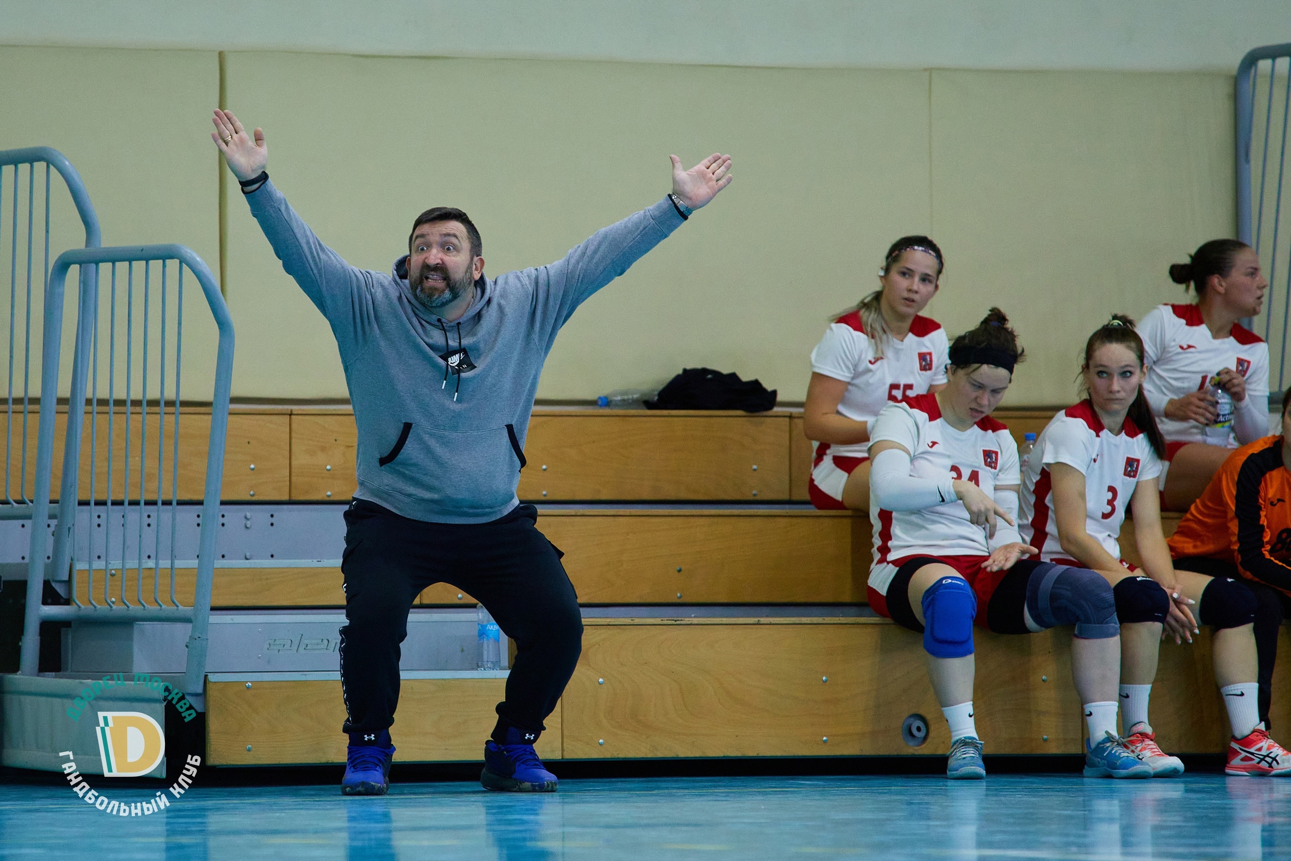 Первая лига. &quot;Дворцовое&quot; гостеприимство. Чемпионы взяли финал на себя — и уверенно победили, изображение №2