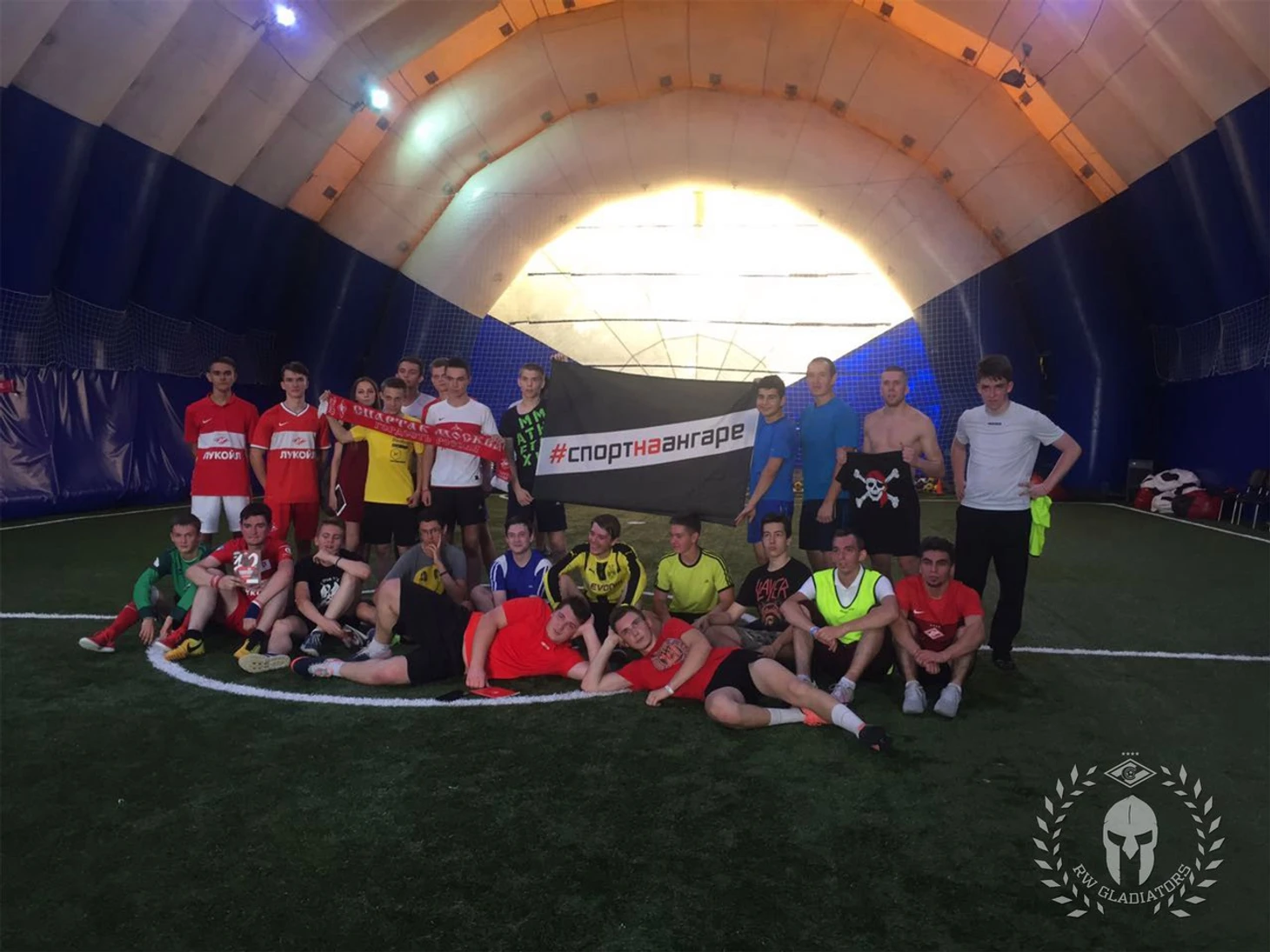 Участники турнира от страницы «Наш Спартак-Москва | Red-White Gladiators» (фото: vk.com/rwgladiators)