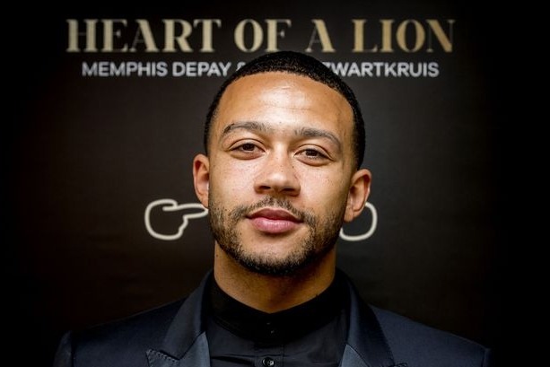 Манчестер Юнайтед, Луи ван Гал, Мемфис Депай