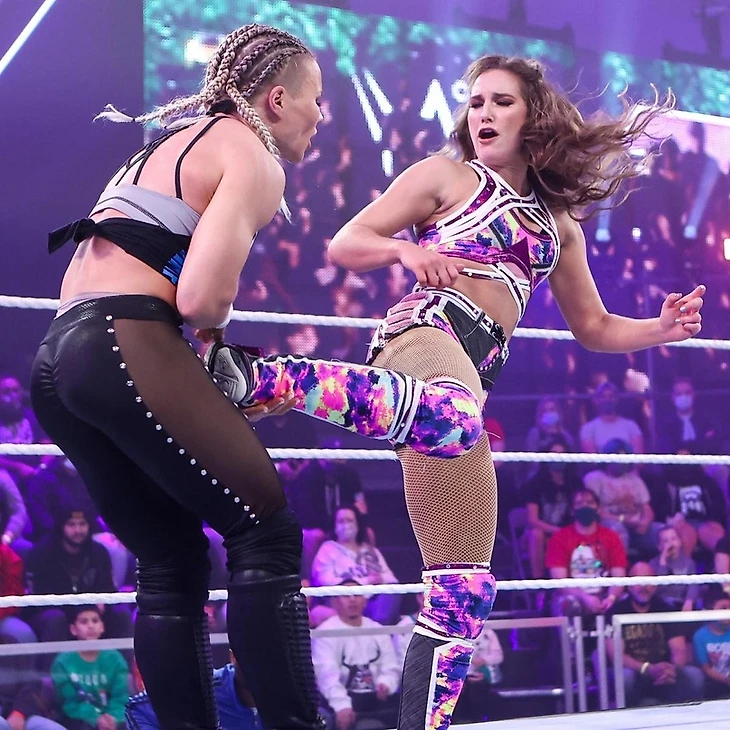 Обзор WWE 205 Live: Merry Christmas 24.12.2021, изображение №3