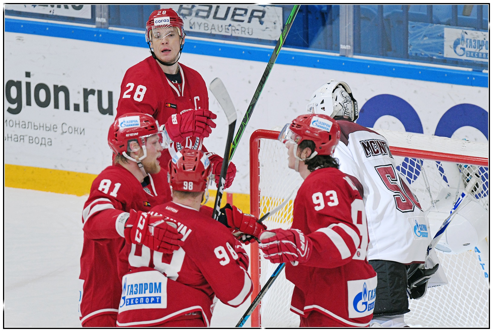 Паутов и Моисеев «прибивают» Ригу!