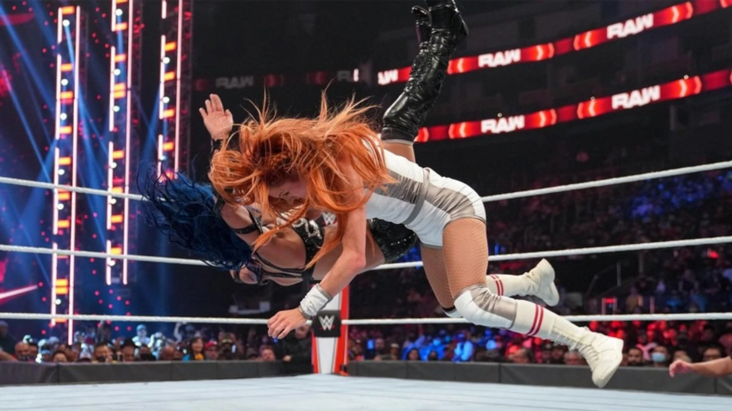 Обзор WWE Monday Night RAW 11.10.2021, изображение №18